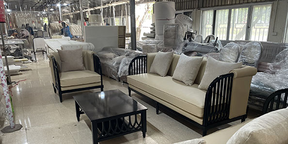 sofa tại xưởng sản xuất sofa Lộc Tiến