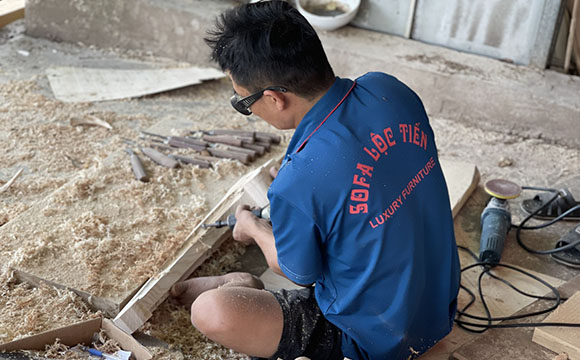 Khu gia công đồ gỗ, mộc tại xưởng sản xuất sofa Lộc TIến