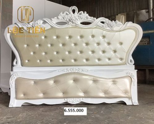 mẫu giường ngủ hoàng gia